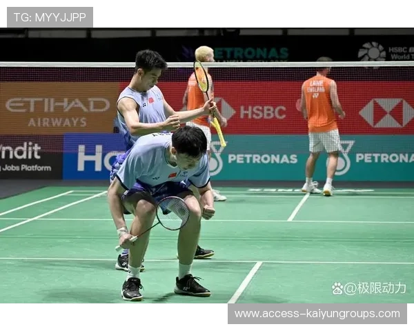 羽毛球裁判误记比分引发争议：赛事中的“误判”与公平之争